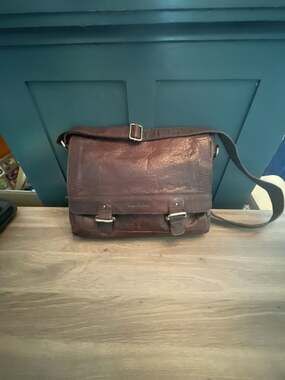Spikes & Sparrow Brown Distressed Leather Messenger Bag